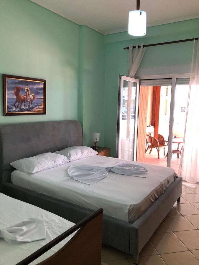 Lungomare Apartment فلورا المظهر الخارجي الصورة